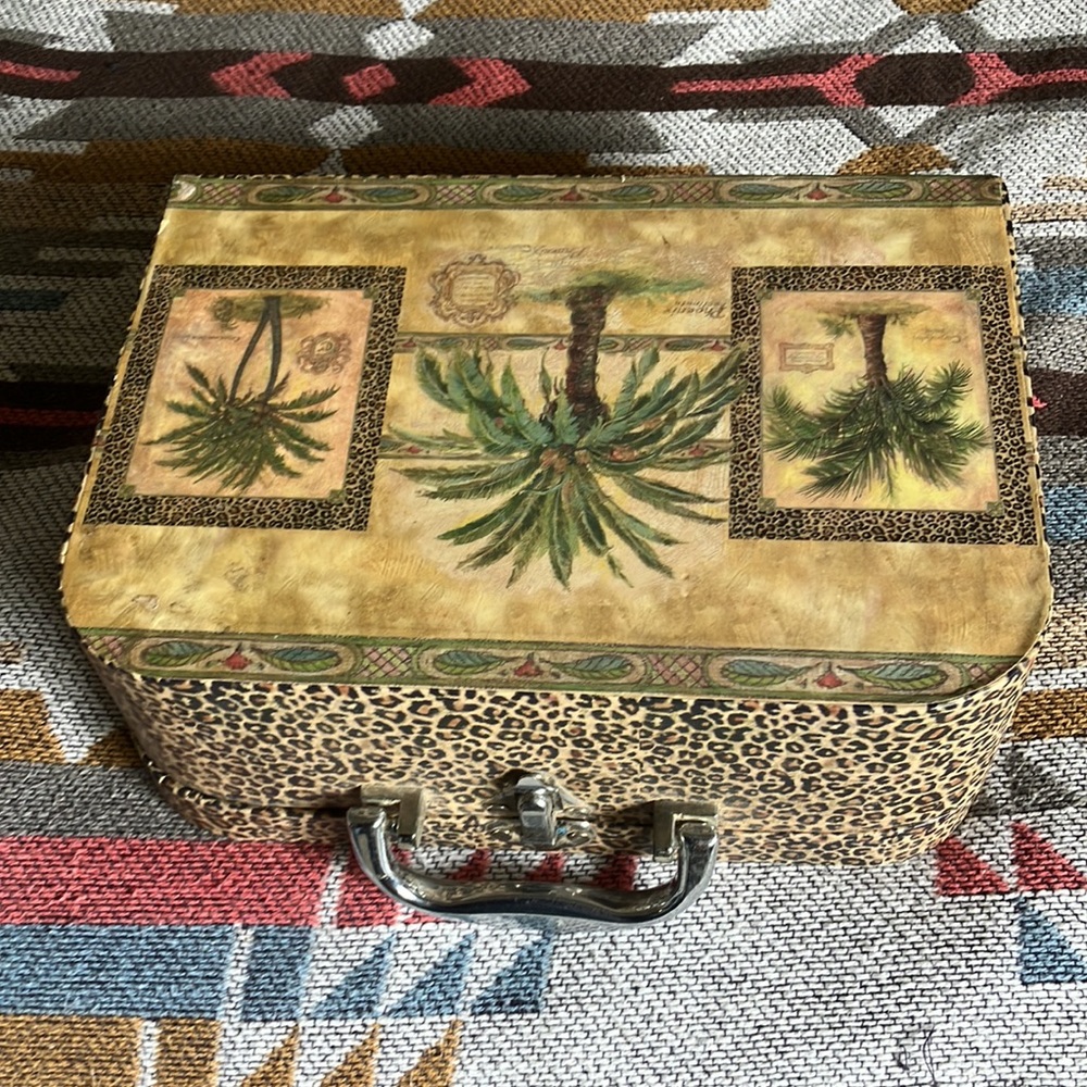 Lunch box - Picture 3 of 5